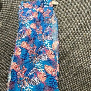 Gymboree infinity scarf. Beautiful coral seashell design. O/S. Fits kids/adults.